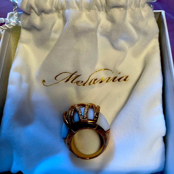 Melania ring  QVC $65 size 5.5 - Picture 1 of 5